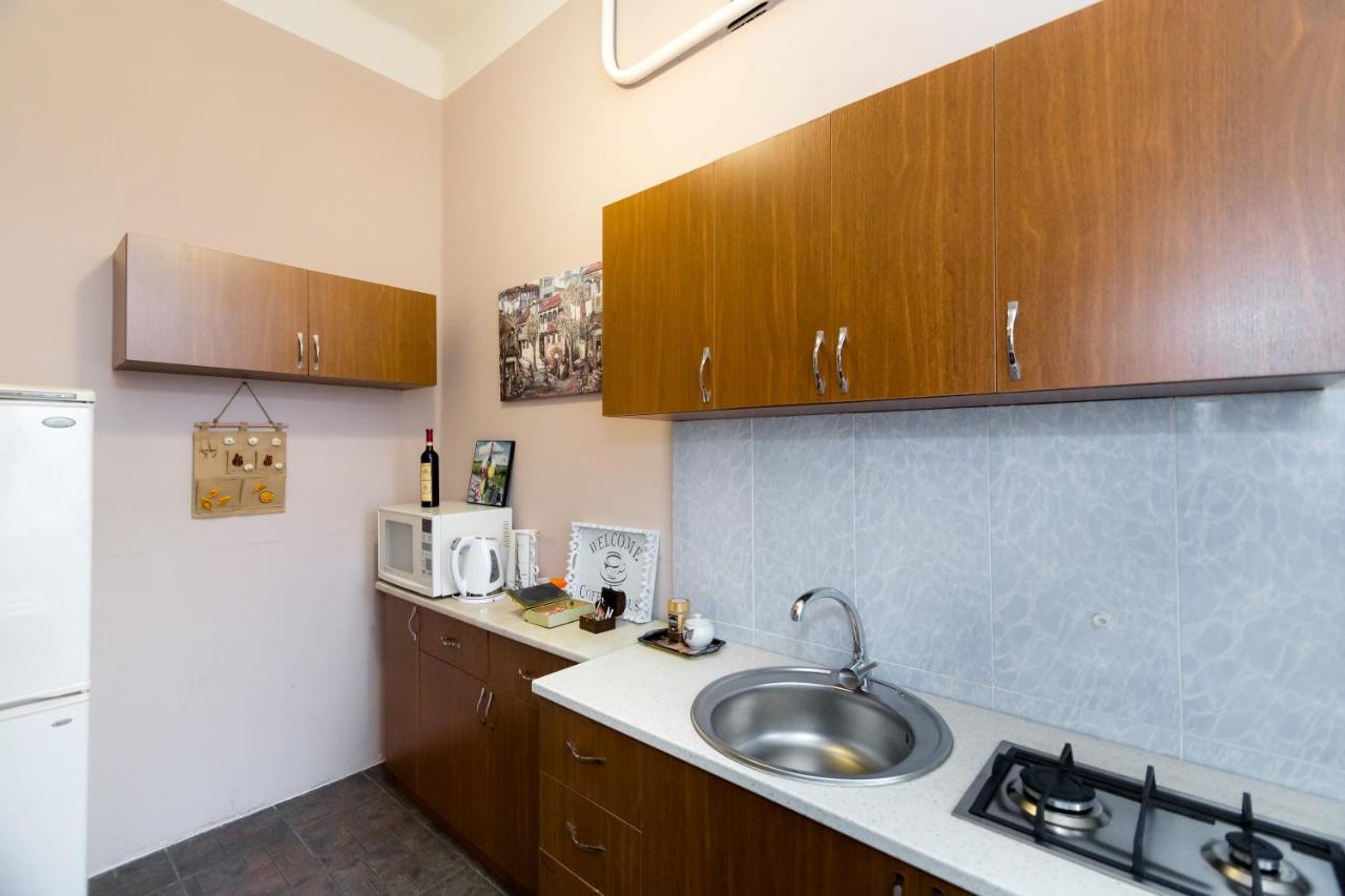 Apartment Gallery Rustaveli 1 Тбілісі Екстер'єр фото